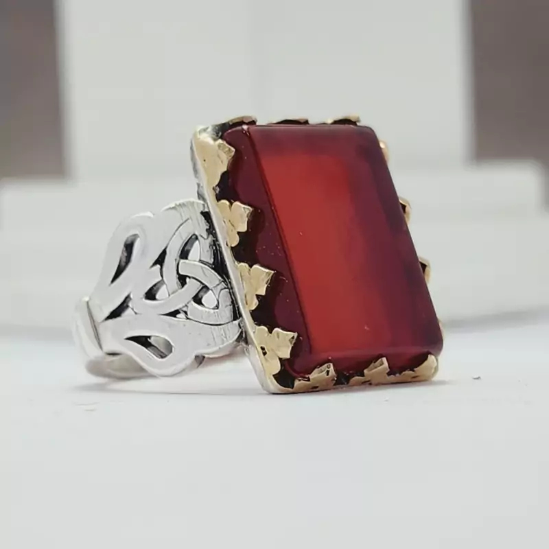 نگین عقیق سرخ اصل و معدنی با رکاب نقره زیبا مردانه