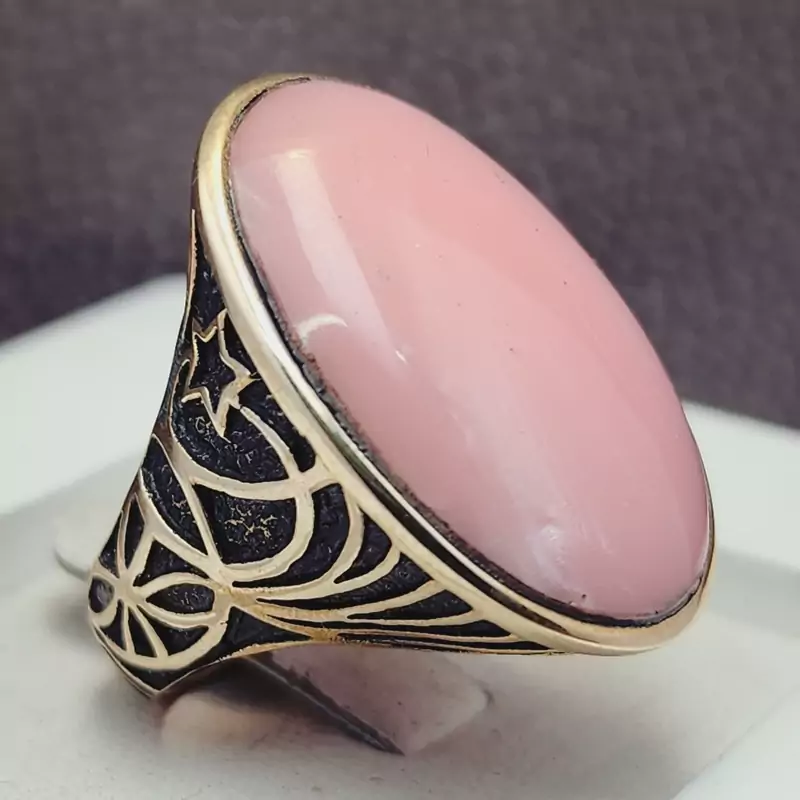 نگین فیروزه صورتی صنعتی با رکاب زیبا طلا روس