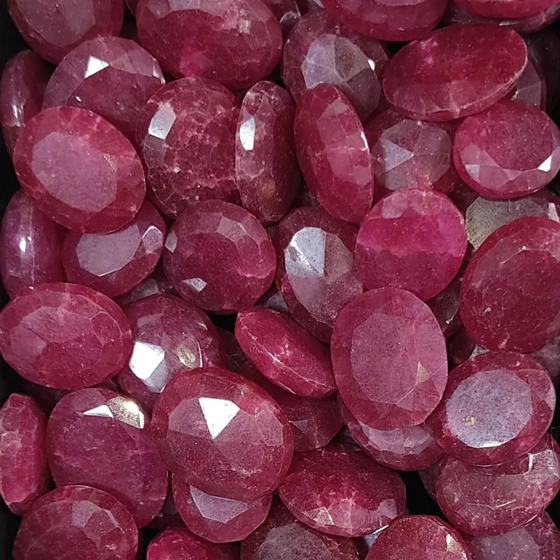 نگین یاقوت سرخ هندی