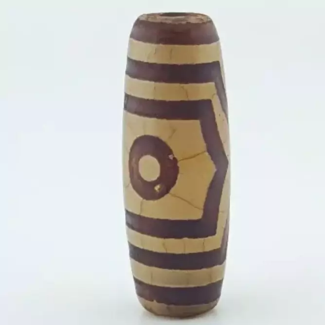 مهره قدمت دار اصل باستانی