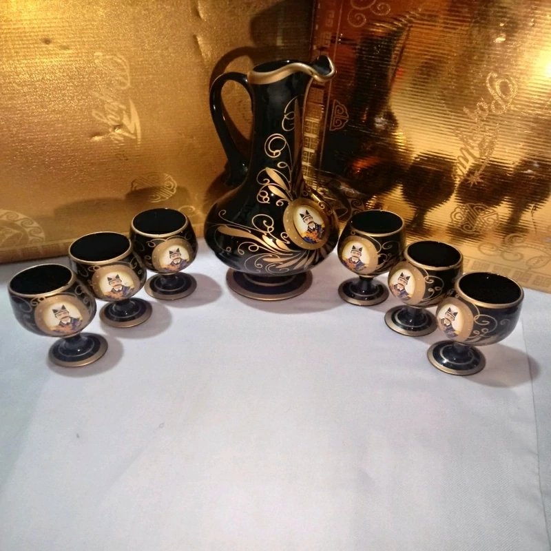 پارچ و لیوان شیشه ای قدیمی نو و استفاده نشده جهت دکور و غیره