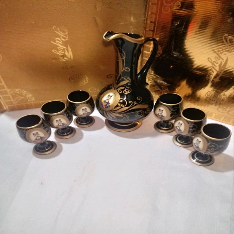 پارچ و لیوان شیشه ای قدیمی نو و استفاده نشده جهت دکور و غیره