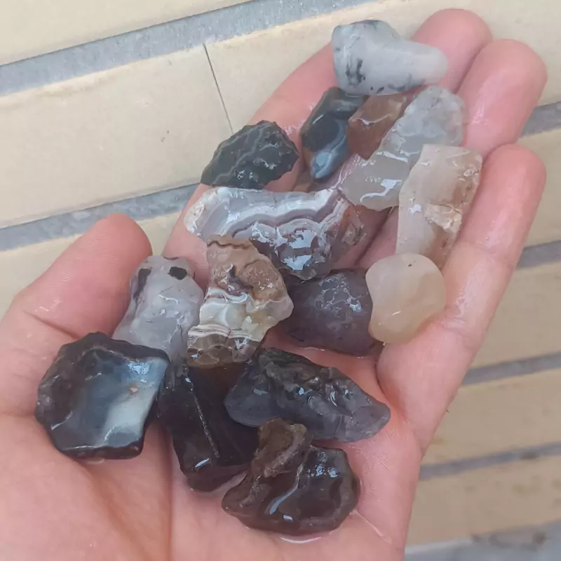 پک عقیق راف معدنی مناسب سنگ درمانی مدیتیشن و دکوراسیون گلدان