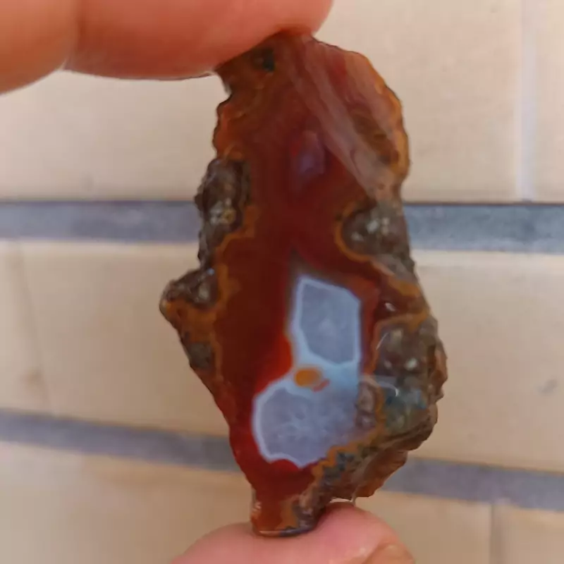 عقیق سرخ آبدار