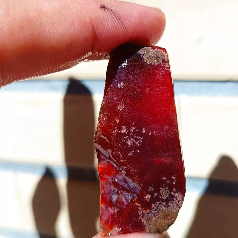 عقیق سرخ ناب خور