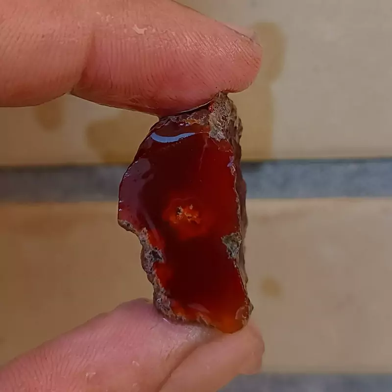 راف عقیق سرخ آبدار
