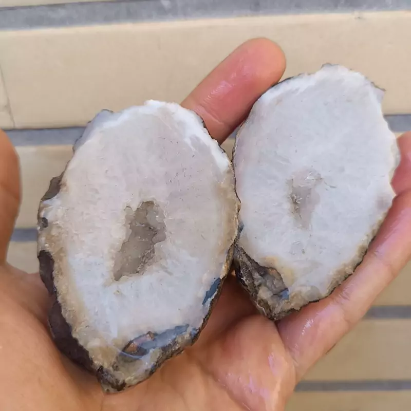 سنگ راف توپی ژئود دار