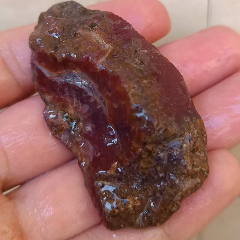 عقیق سرخ خور راف معدنی و رنگ طبیعی