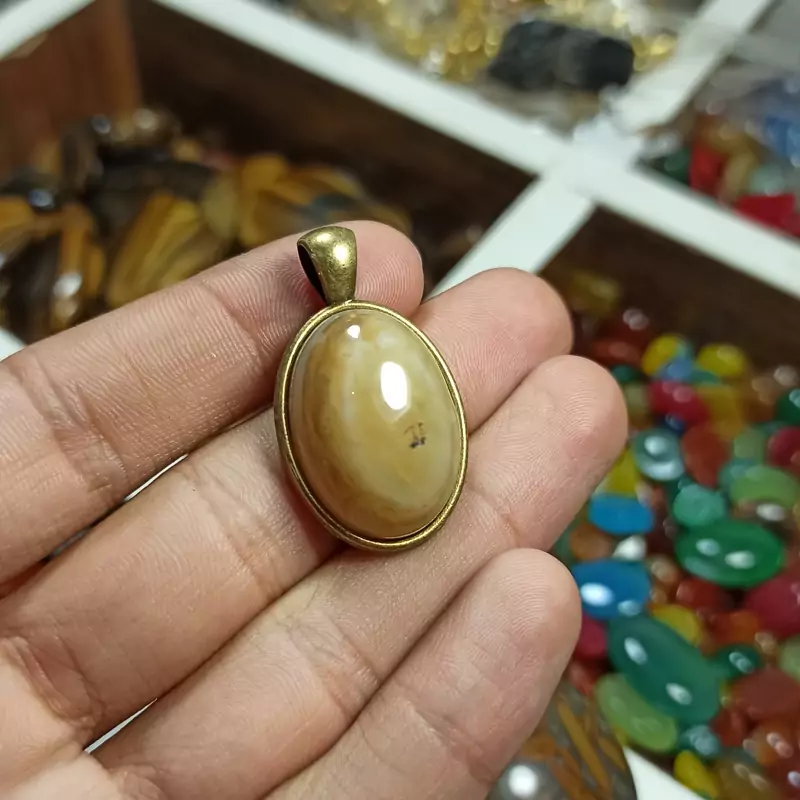 عقیق سه پوست زیبا