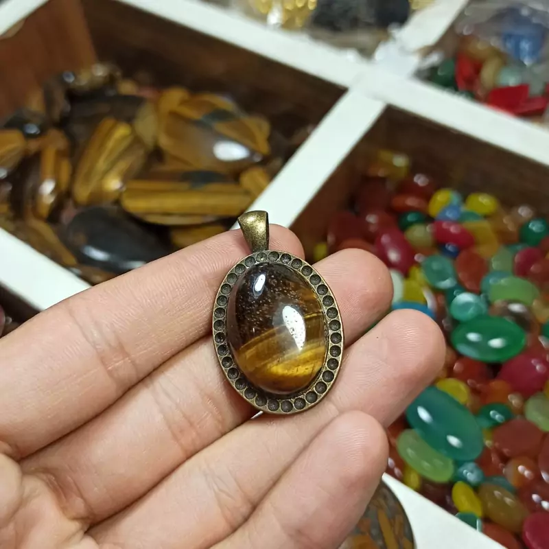 چشم ببری y