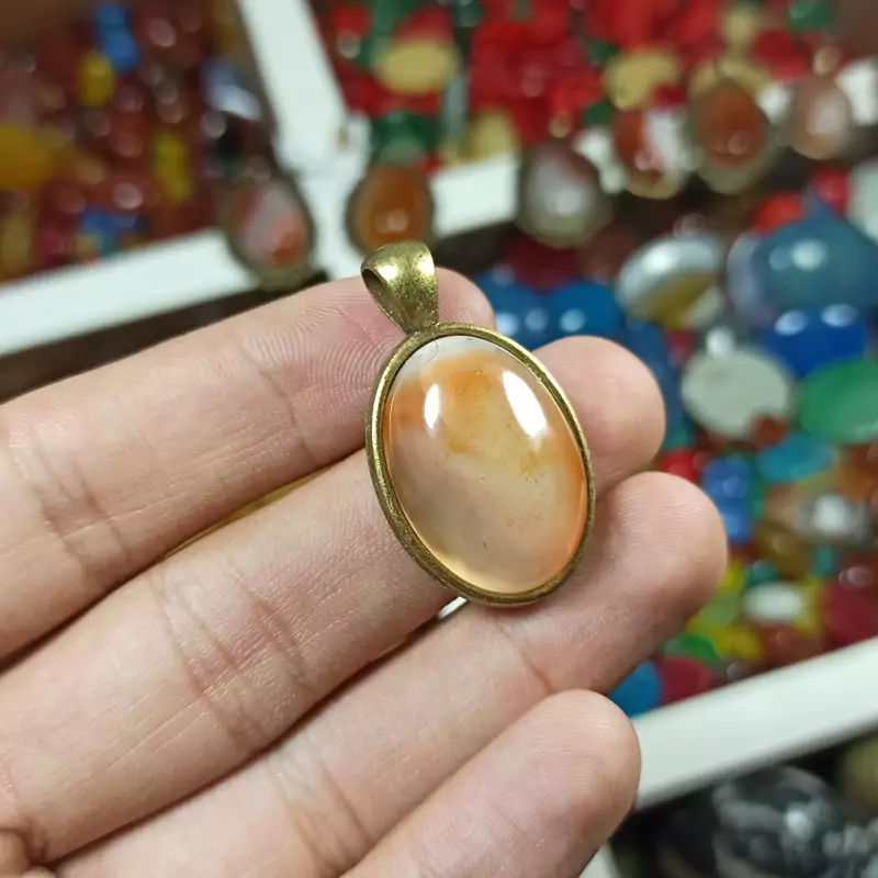 عقیق آویزی