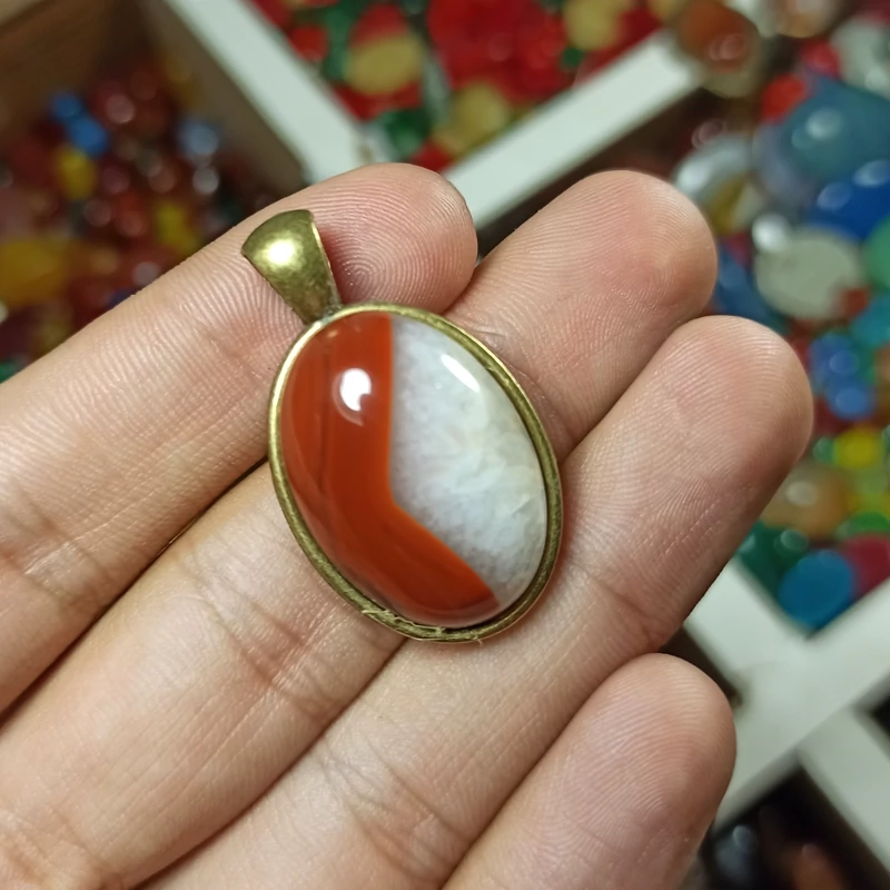 گردنی عقیق a