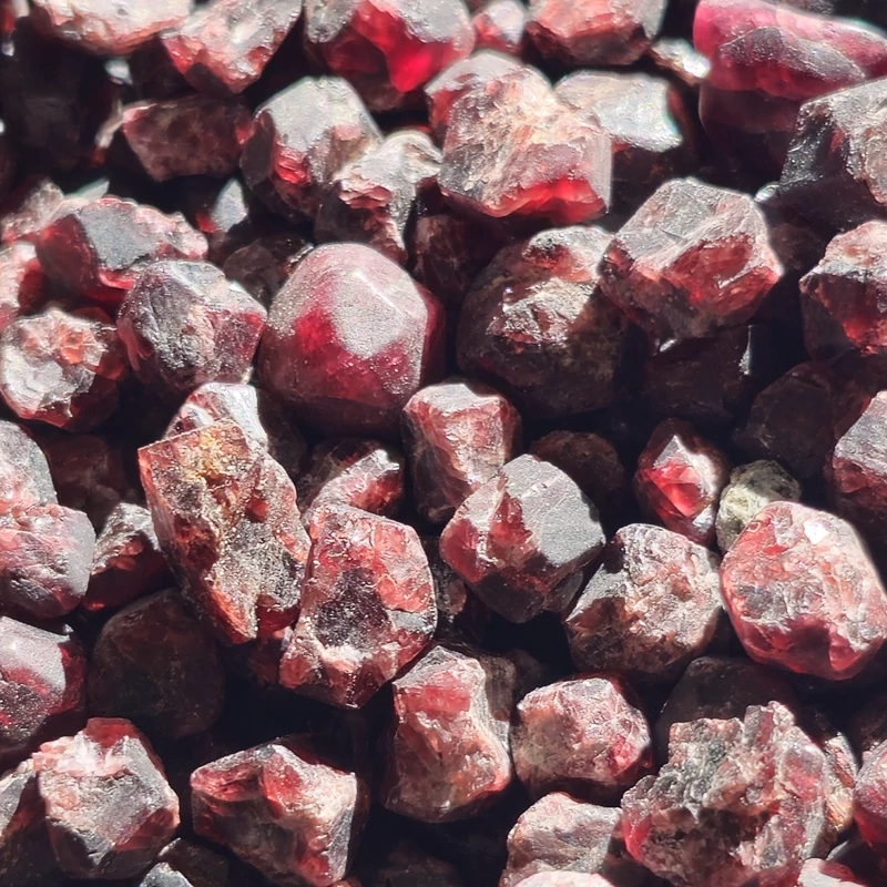 سنگ راف گارنت آلماندین