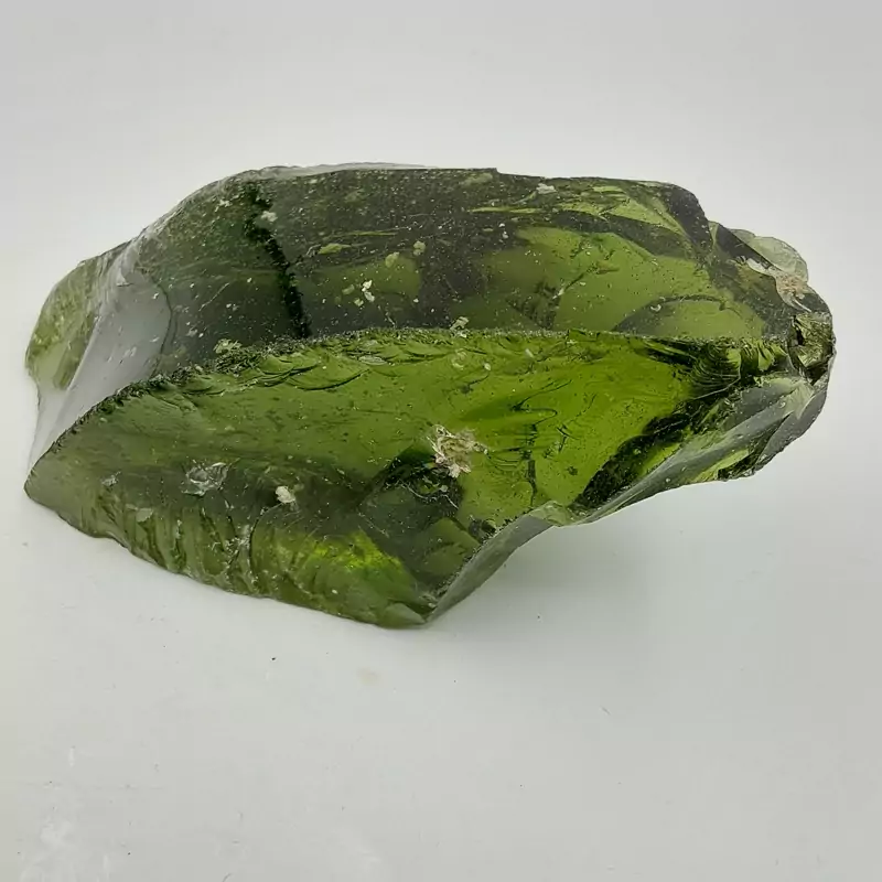 سنگ قیمتی ابسیدین سبز