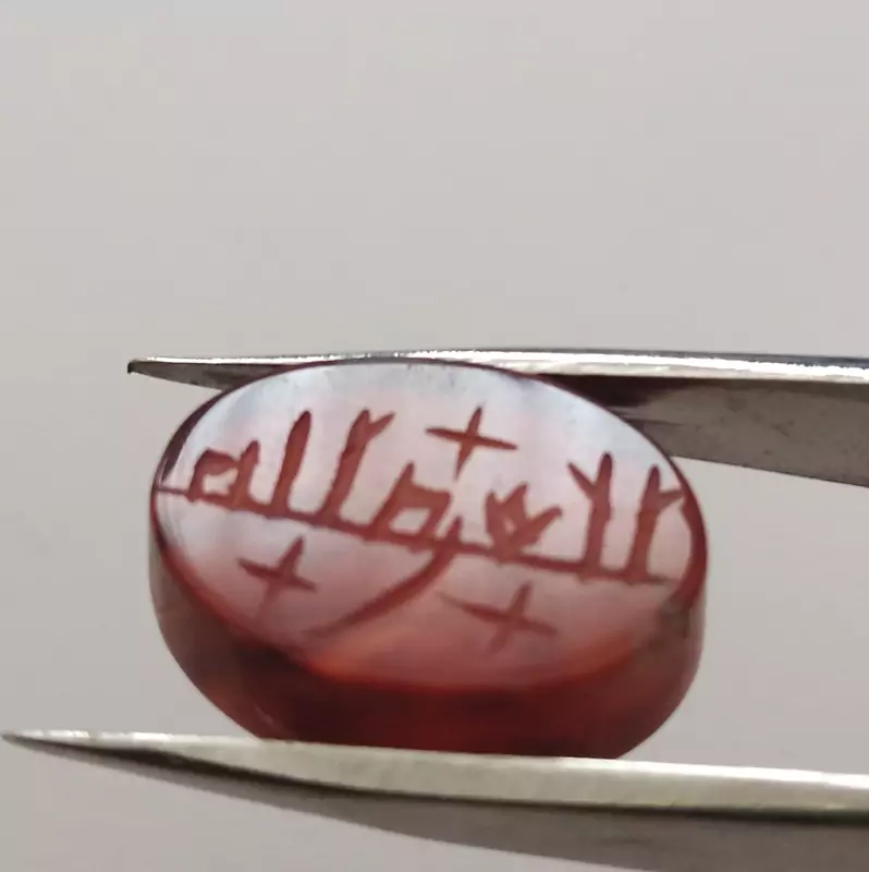 عقیق یمنی حکاکی شده کد ag005