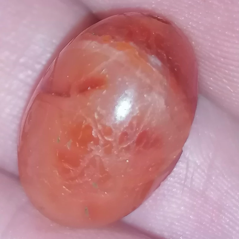 مهره عقیق سرخ طبیعی رگه دار و درشت حکاکی شده قدیمی