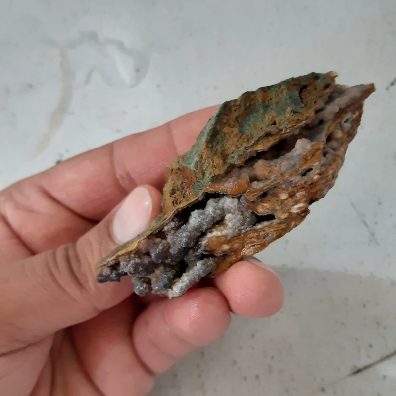 سنگ کلکسیونی عقیق خوشه انگوری زیبا