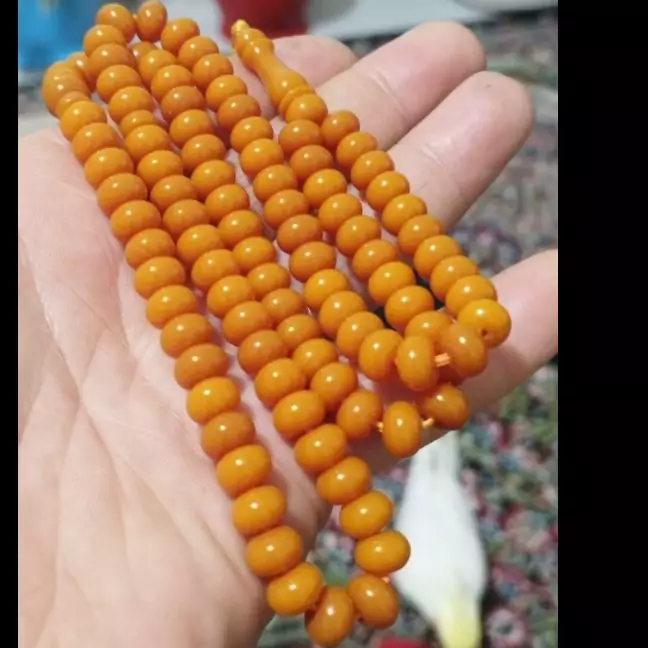 تسبیح کهربا(معطر،8میل ،سنگین،ارسال رایگان)