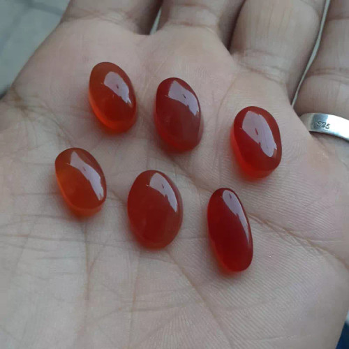 عقیق یمنی بصورت پک 6عدد نگین بارنگ سرخ و تراش بادومی پک شماره 18