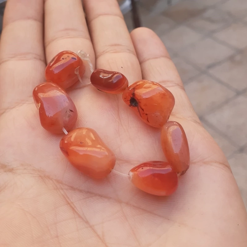 مهره های عقیق طبیعی و خوشرنگ بصورت دستبند و یکجا