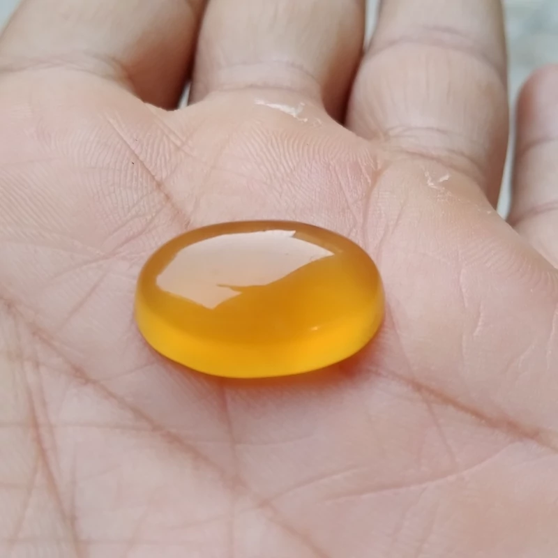 عقیق زرد درجه یک بسیار باکیفیت آبدار درشت خوشرنگ