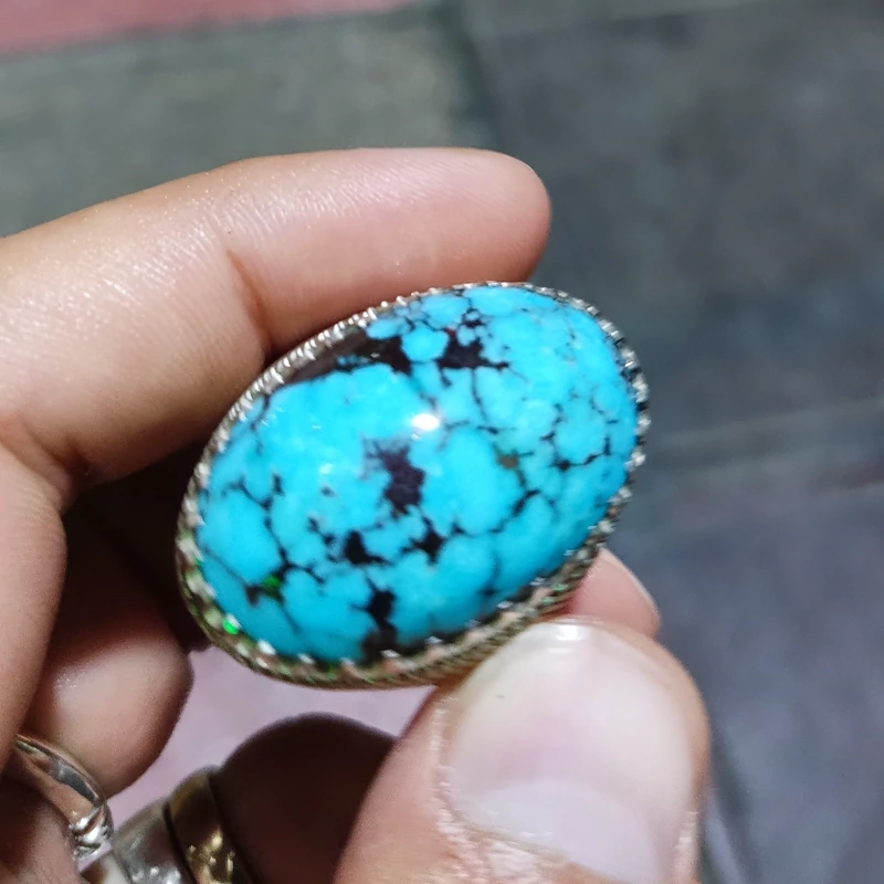 فیروزه نیشابوری درجه یک درشت با رنگ طبیعی بدون احیا کاملا زنده وشاد تضمینی