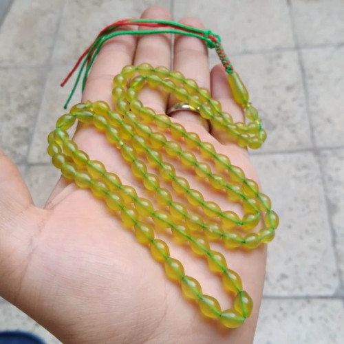 تسبیح شاه مقصود افقان تراش منظم از ریز به درشت زلال و نخ نما درجه یک تراش بی نقص و زیبا خوشدست و درجه یک تضمینی