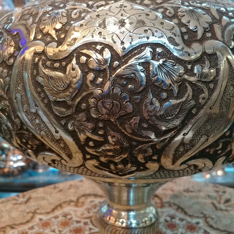 شکلات خوری پایه دار قلمزنی گل و مرغ روی مس