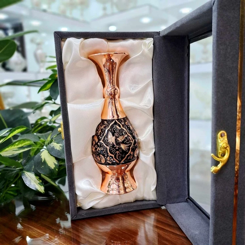 گلدان مسی الماس تراش به همراه باکس هدیه(خرید مستقیم و بدون واسطه از تولیدی)