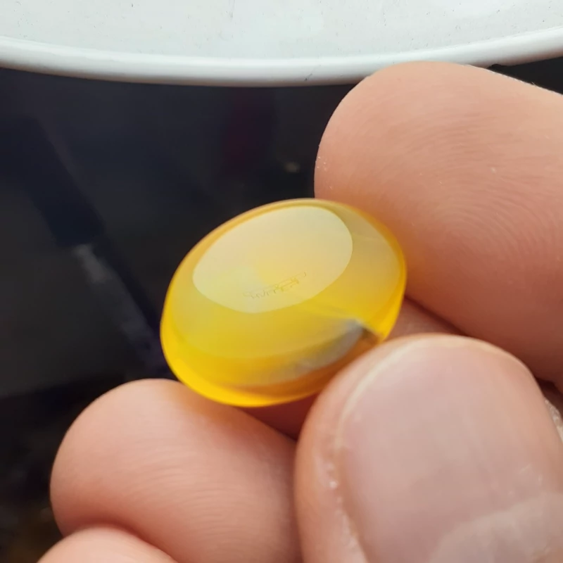 سنگ عقیق زرد  رگه دار