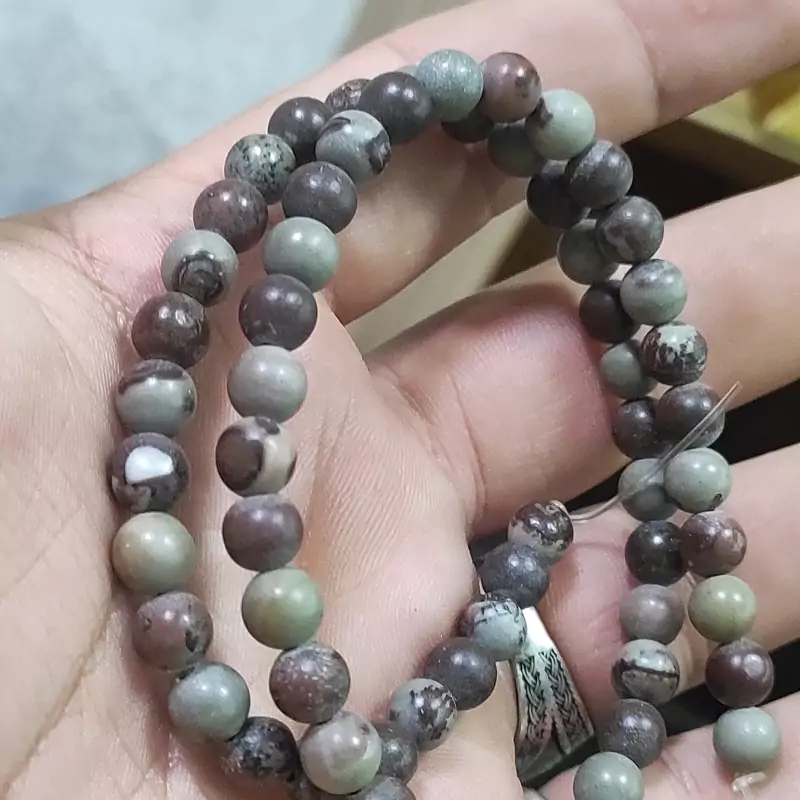 مهره سنگ رودونیت سایز6میل معدنی مناسب متولدین آبان