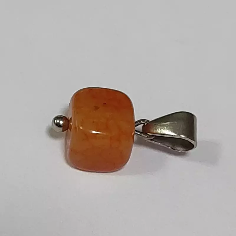 گردنبند عقیق دراگون پرتقالی کد av6 کاروینگ تراش گردن آویز