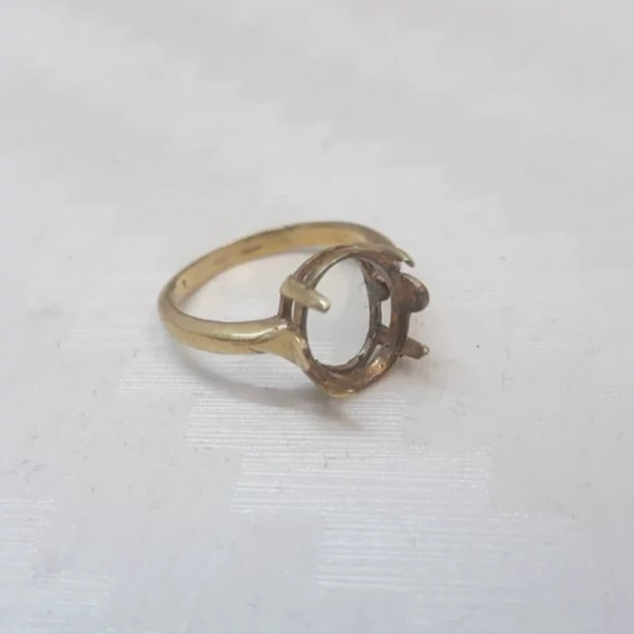رکاب خالی طلا روسی زنانه ابعاد نگین 10 در 12 میلیمتر