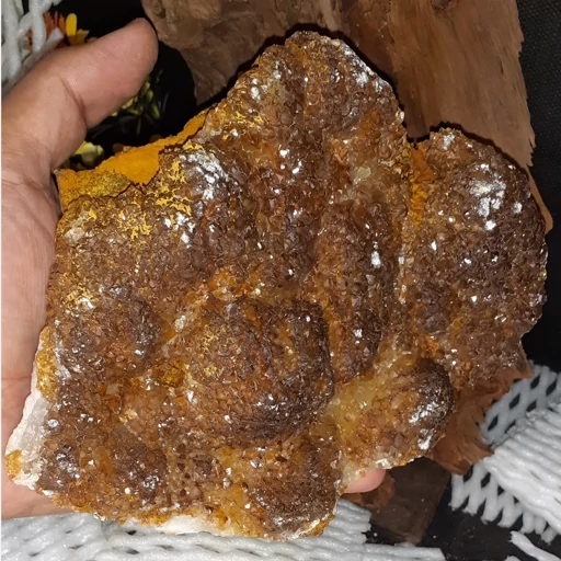 کلکسیونی کوارتز هماتوئیدی