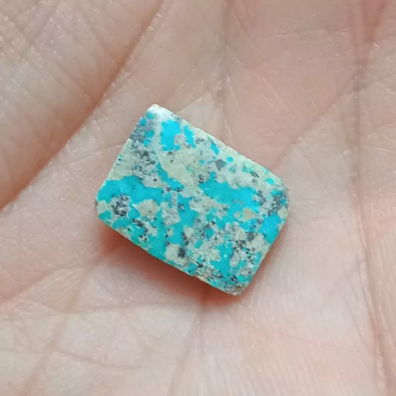 نگین سنگ فیروزه نیشابوری اصل معدنی تراش مستطیل کد36