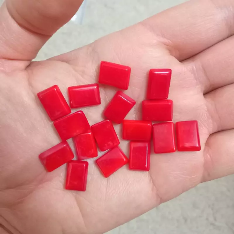 نگین مرجان طرح اصلی سرخ تراش مستطیل تخت سایز1.4مناسب انگشتری