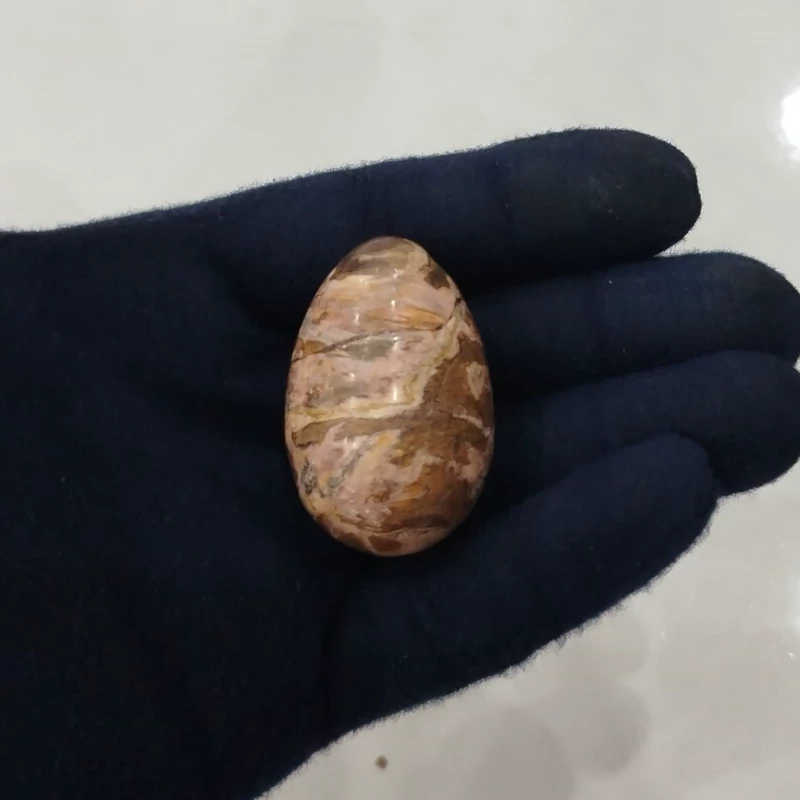 گوی رودونیت اصل و معدنی با کیفیت فرکانس و طرح عالی،تراش تخم مرغی،(74گرم)،(G45)
