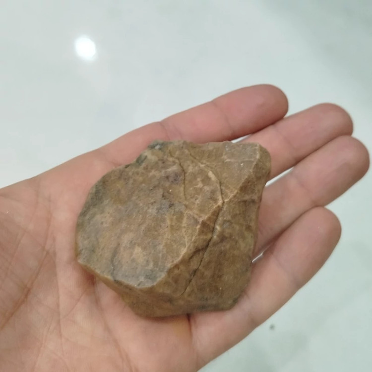 سنگ راف هماتیت اصل بهترین کیفیت و فرکانس بینظیر بدون خاصیت مغناطیسی و مگنتیت کار خاص و کمیاب،(150گرم)