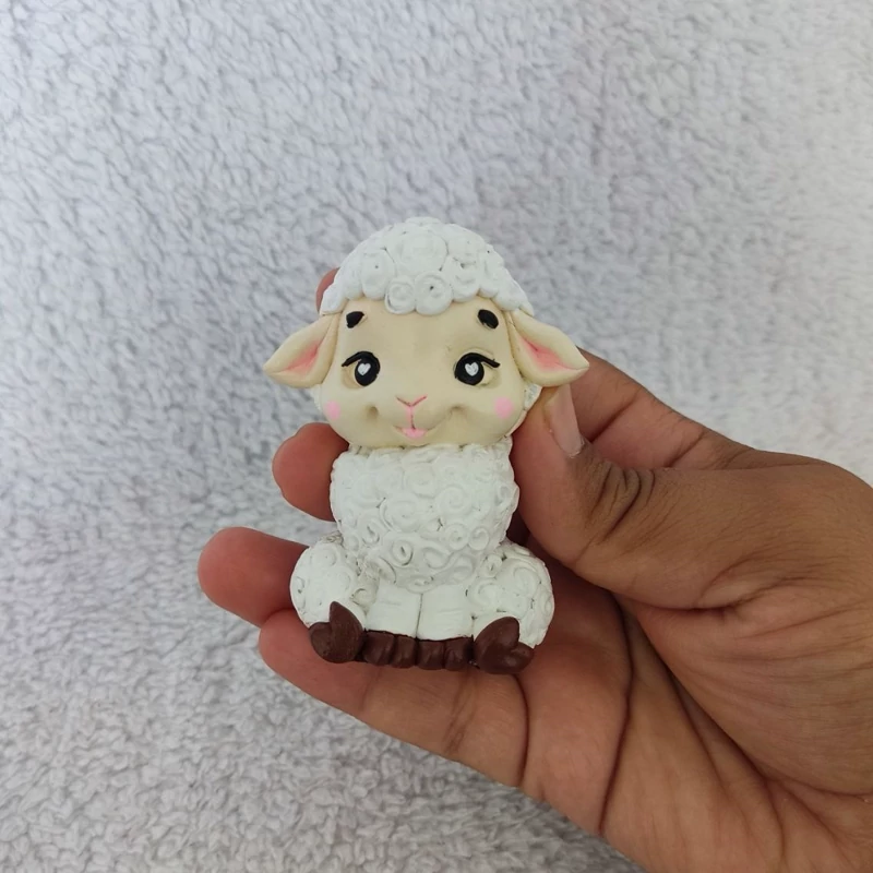 مجسمه گوسفند رنگ شده ، مجسمه عید قربان ، ببعی سه بعدی ، مجسمه فانتزی بره ناقلا رنگی ،بیس گوسفند رنگ شده جنس سنگ مصنوعی