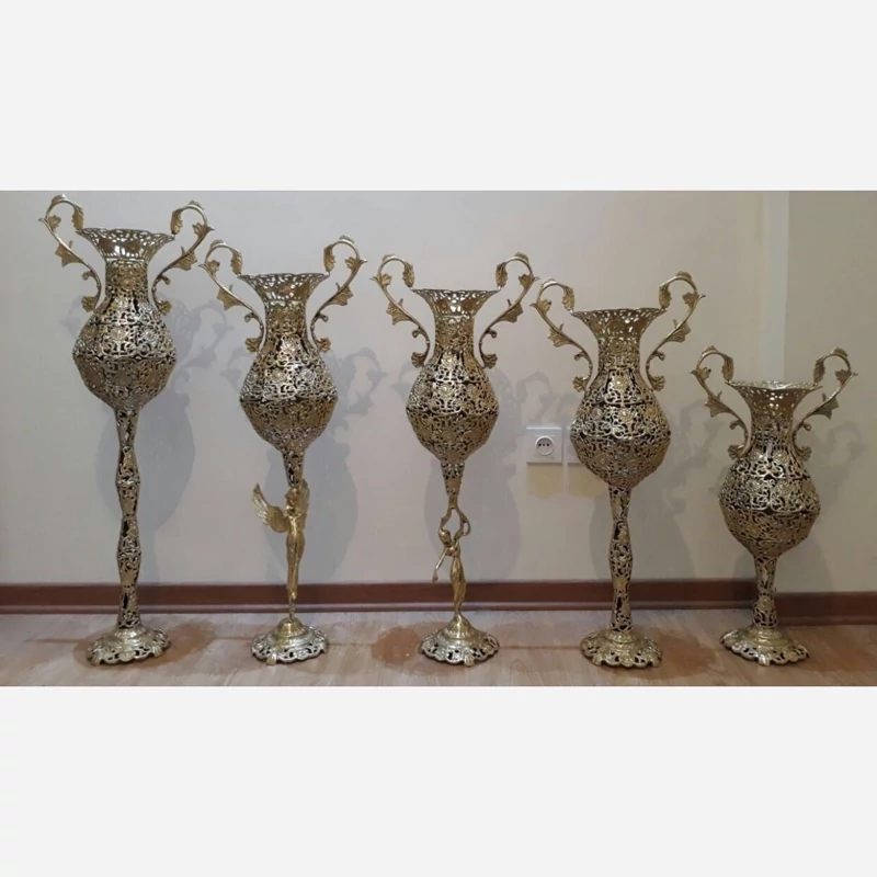گلدان پایه دار توری برنز