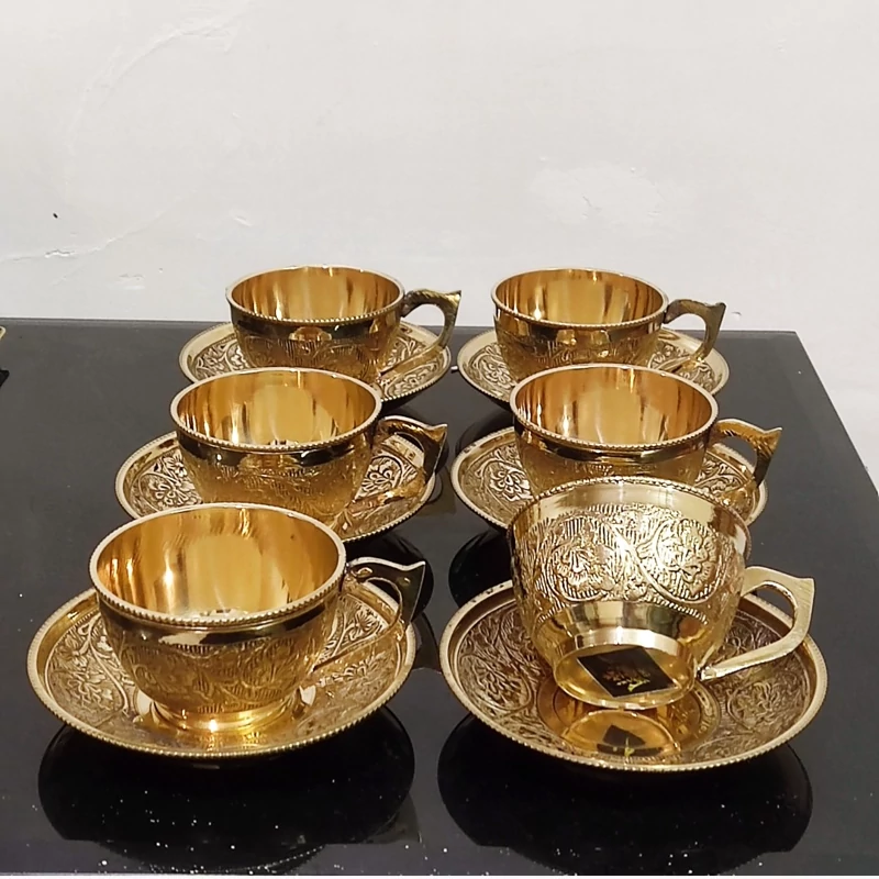 ست 6 عددی فنجان نعلبکی تمام برنجی ( برنزی ) ساخت هندوستان مدل قلم دست با سطح کیفیتی درجه یک بسیار زیبا و قابل شستشو