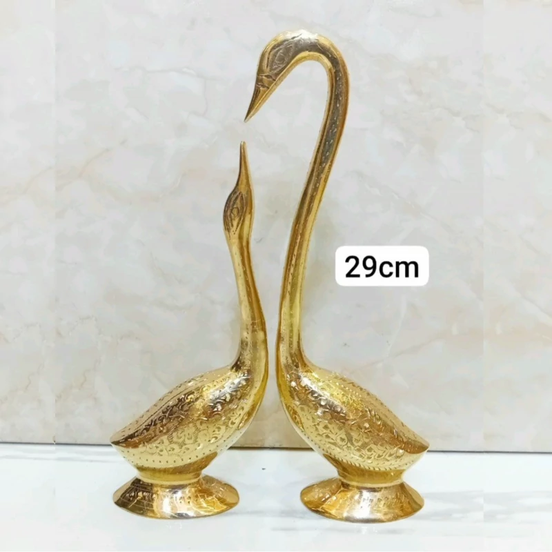 مجسمه قو برنجی هندی 2 عددی با ارتفاع 28 سانت تزیینی دکوری بسیار زیبا با سطح کیفیتی درجه یک و قابل شستشو بدون تغییر رنگ