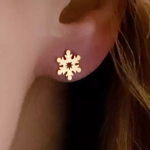 گوشواره طلا 18عیار زنانه  طرح   دونه برف
