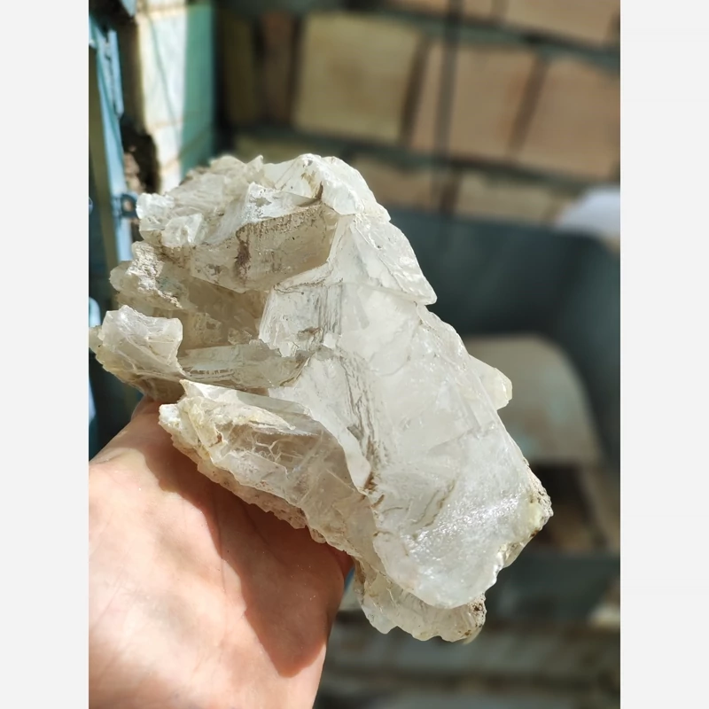 سنگ کلاستر ژیپس درشت و شفاف