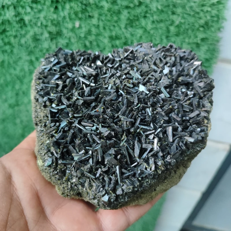 سنگ اپیدوت تخته ای بی نظیر