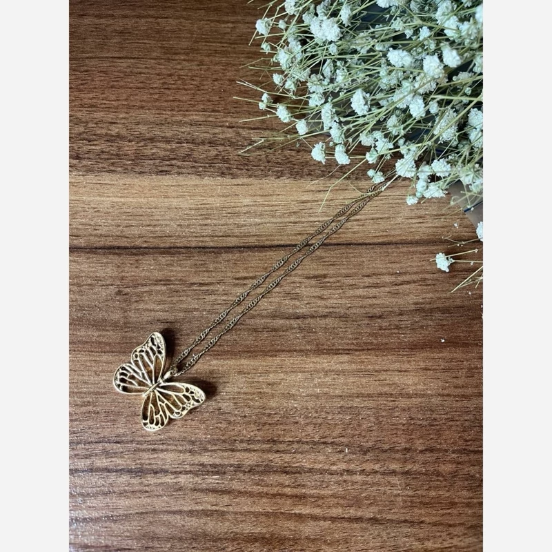 زنجیر و پلاک پروانه ای