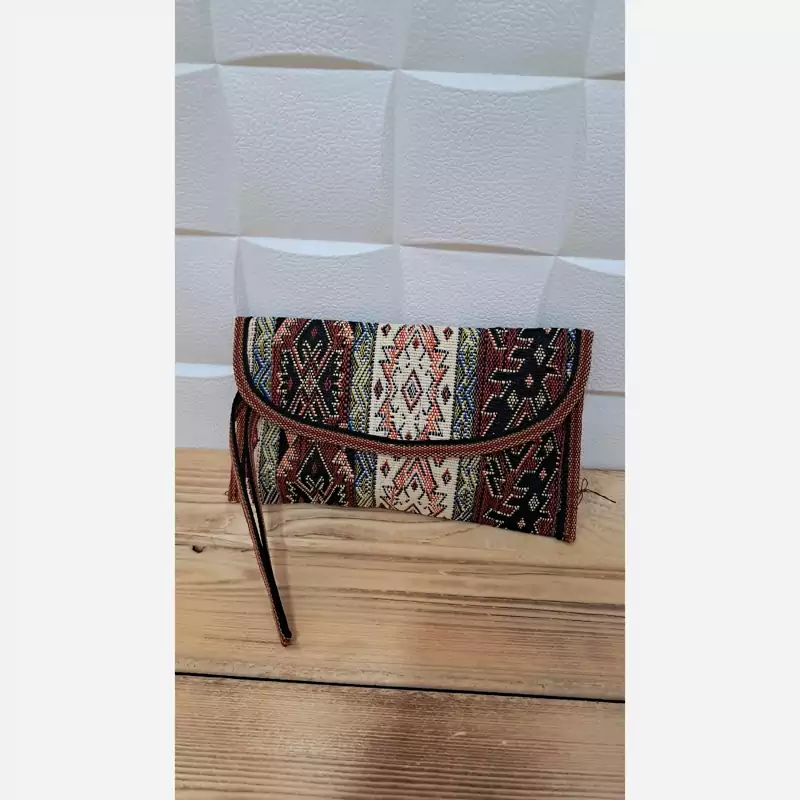 کیف پول سنتی گلیمی جاجیم مدل نواری سبک مناسب برای سفر و استفاده روزانه دستباف پرفروش و جادار زیبا جذاب در طرح های مختلف