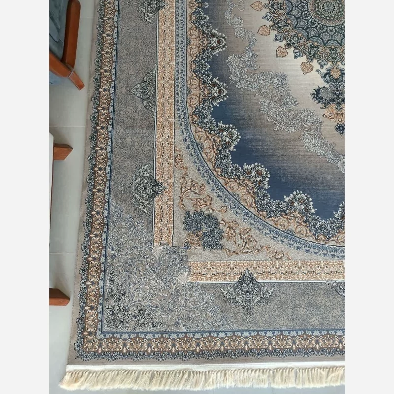 فرش 12 متری کارن فیلی 700شانه تراکم 2100 فیلی نخ ورژن