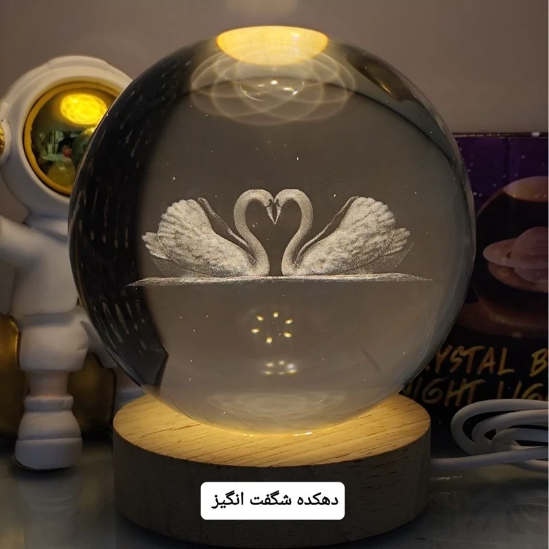 گوی کریستالی (شیشه ای) قو عشق قطر 8