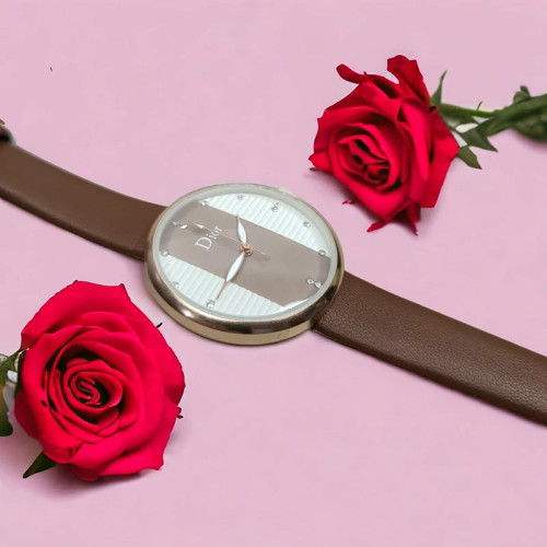 ساعت مچی عقربه ای دخترانه برند Dior